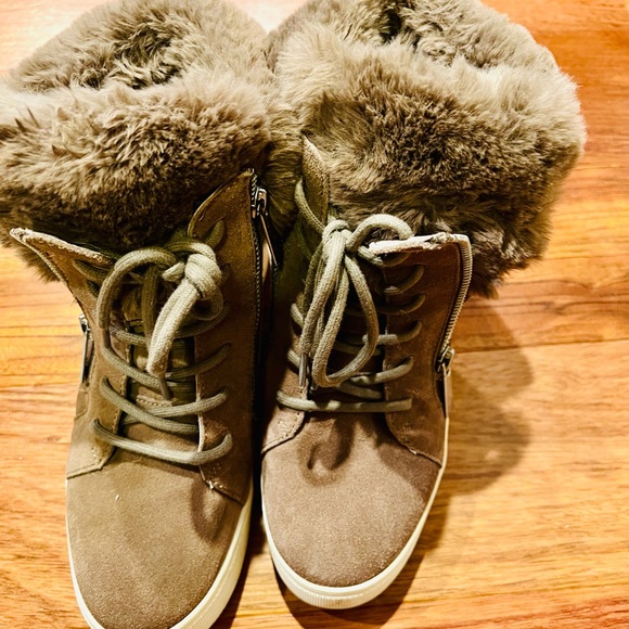 J/Slides suede sneaker wedge boot - Picture 5 of 5